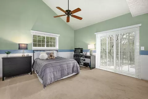 Bedroom - 11 E Bluff Rd #11, Ashland, MA 01721 photo 5 of 7