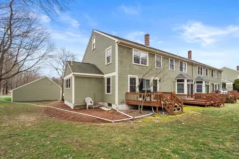 Exterior - 8 Fieldstone St #8, Upton, MA 01568 photo 8 of 8