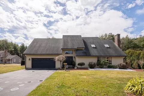 29 Eugene Dr, Belchertown, MA 01007