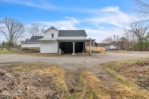 Exterior - 140 Greenwich Plains Rd, Ware, MA 01082 photo 7 of 11