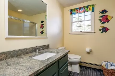 Bath - 465 Cotuit Bay Dr, Barnstable, MA 02635 photo 3 of 4
