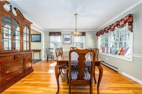 Dining - 465 Cotuit Bay Dr, Barnstable, MA 02635 photo 2 of 2