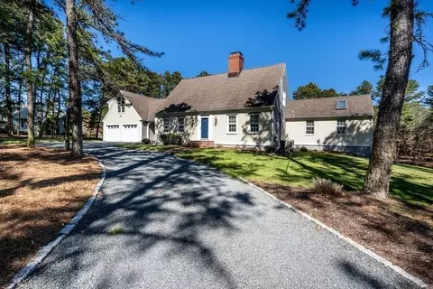 Exterior - 465 Cotuit Bay Dr, Barnstable, MA 02635 photo 7 of 7