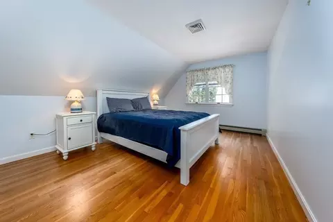 Bedroom - 465 Cotuit Bay Dr, Barnstable, MA 02635 photo 4 of 4