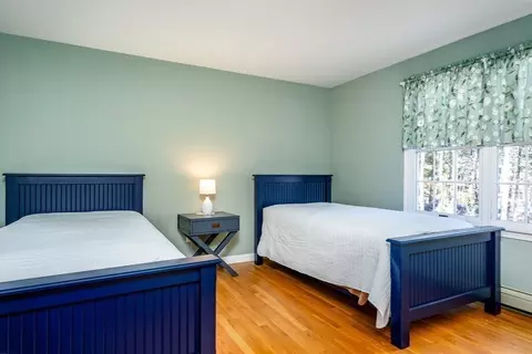 Bedroom - 465 Cotuit Bay Dr, Barnstable, MA 02635 photo 3 of 4