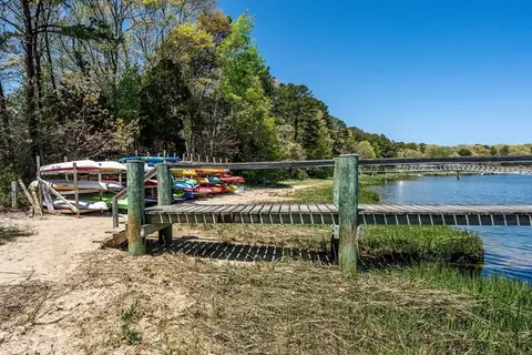View/Area - 465 Cotuit Bay Dr, Barnstable, MA 02635 photo 6 of 8