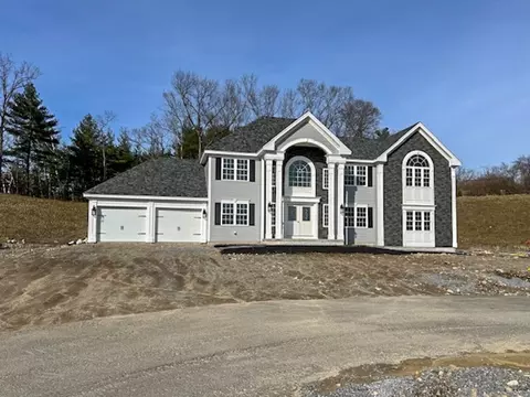 11 Ayer Rd, Littleton, MA 01460