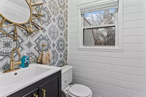 Bath - 63 Timrod Dr # -B, Worcester, MA 01603 photo 1 of 2