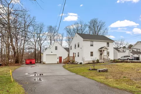 9-15 Jennifer St, Littleton, MA 01460