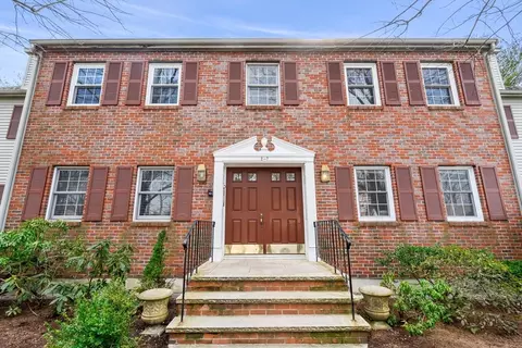6 Valiant Way #6, Salem, MA 01970