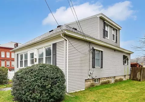 Exterior - 1077 Park St, Palmer, MA 01069 photo 2 of 8
