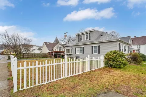 Exterior - 1077 Park St, Palmer, MA 01069 photo 3 of 8