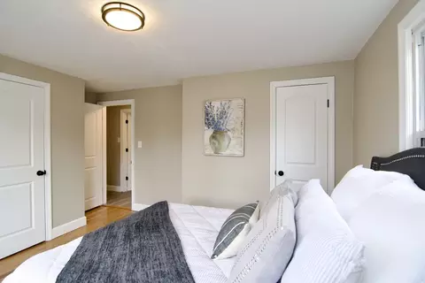 Bedroom - 1295 Bay St, Springfield, MA 01109 photo 4 of 5
