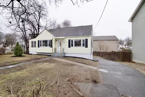 Exterior - 1295 Bay St, Springfield, MA 01109 photo 2 of 6