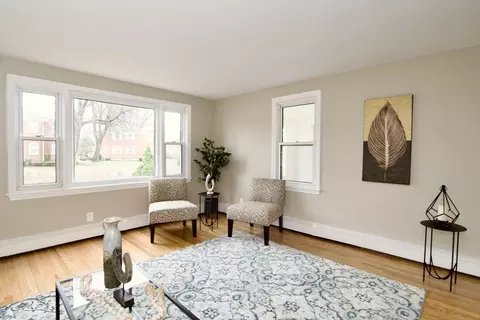 Living - 1295 Bay St, Springfield, MA 01109 photo 3 of 6