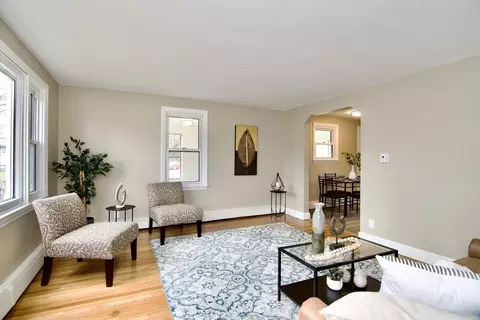 Living - 1295 Bay St, Springfield, MA 01109 photo 2 of 6