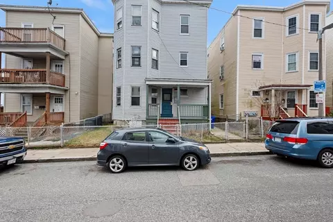 18 Lyon St, Boston, MA 02122