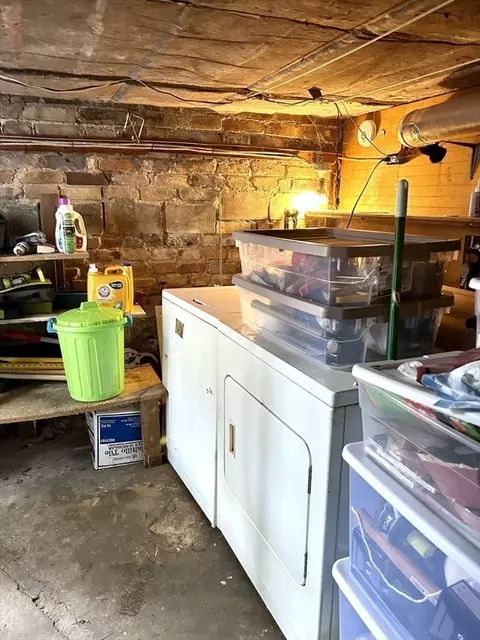 59 Burghardt St, Springfield, MA 01109 photo 21