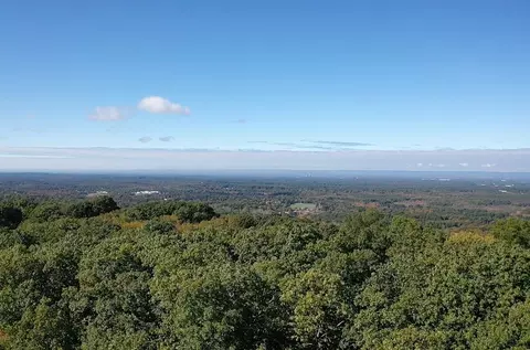 576 Ridge Rd # V, Wilbraham, MA 01095