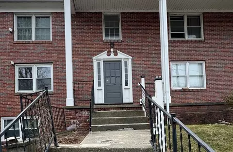 52 Prospect St # D, Greenfield, MA 01301