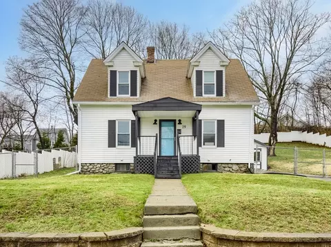 19 Perry St, Auburn, MA 01501