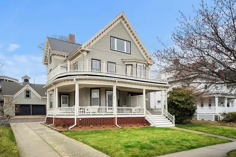 103 Ocean St #C, Lynn, MA 01902