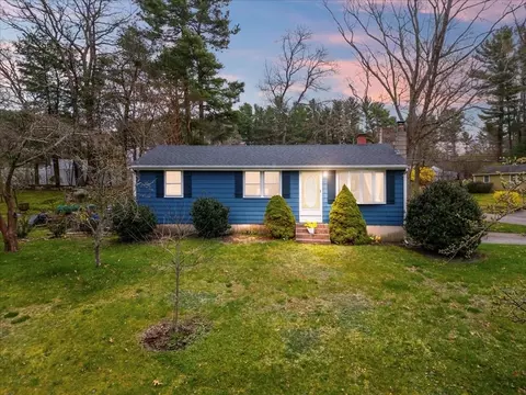7 Town Farm Rd, Pembroke, MA 02359