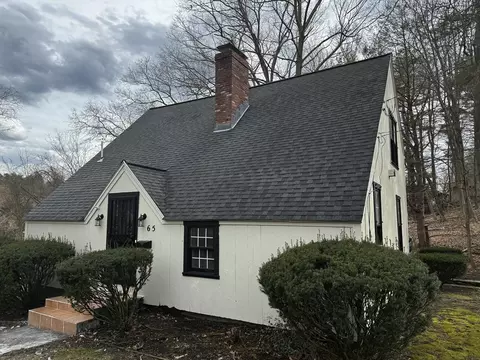 65 Larch St, Clinton, MA 01510