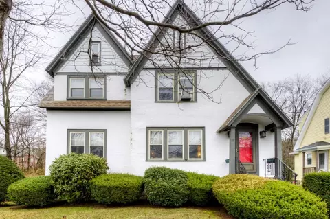 18 Intervale Rd, Worcester, MA 01602