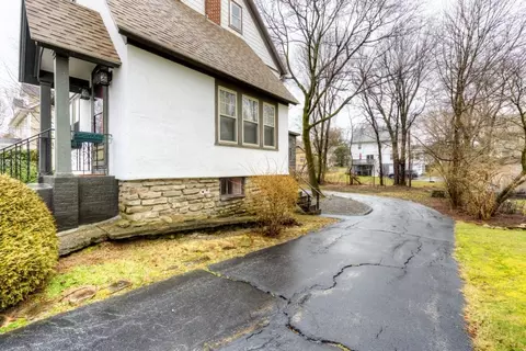 Exterior - 18 Intervale Rd, Worcester, MA 01602 photo 4 of 8