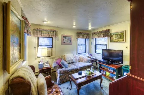 Living - 18 Intervale Rd, Worcester, MA 01602 photo 9 of 10