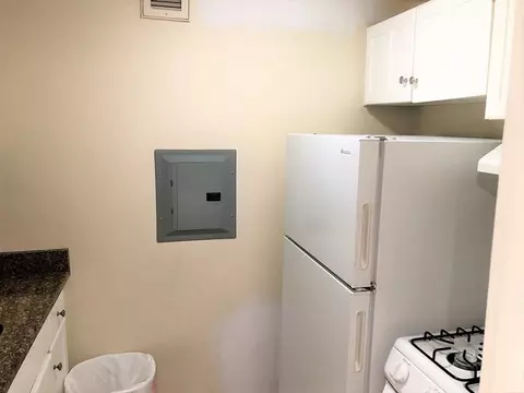 6 Juniper St #4, Brookline, MA 02445 photo 11