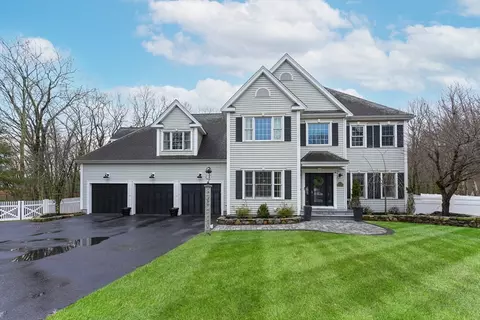 23 Fairway Ln # -B, Medway, MA 02053
