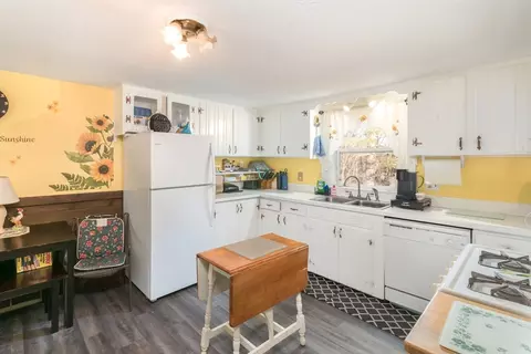 Kitchen - 120 Cedar St, Sturbridge, MA 01566 photo 2 of 3
