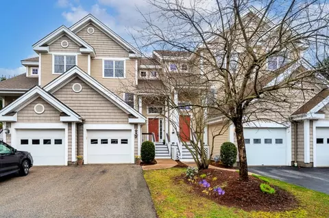 3 Lincoln Ln #3, Grafton, MA 01536