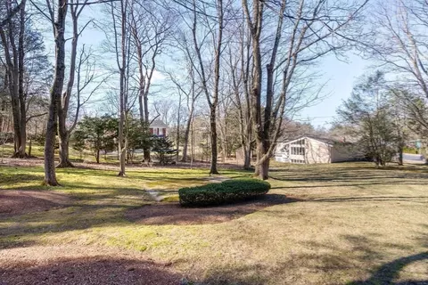 Exterior - 3 Tower Rd, Lexington, MA 02421 photo 3 of 10