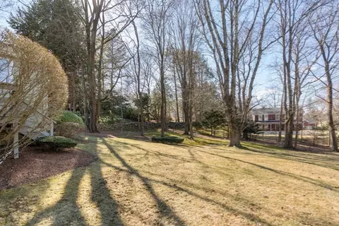 Exterior - 3 Tower Rd, Lexington, MA 02421 photo 9 of 10