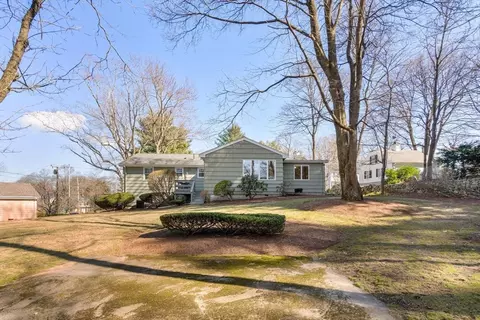 Exterior - 3 Tower Rd, Lexington, MA 02421 photo 4 of 10