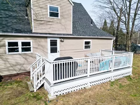 Exterior - 183 Sutton St, Northbridge, MA 01534 photo 7 of 8