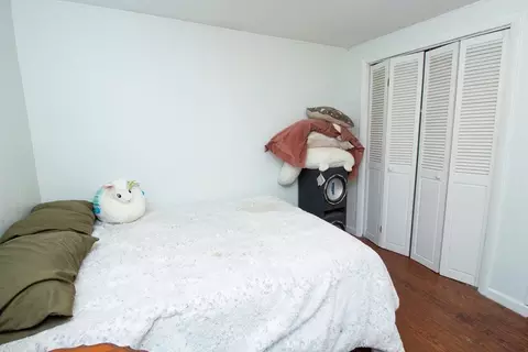 Bedroom - 183 Sutton St, Northbridge, MA 01534 photo 2 of 7