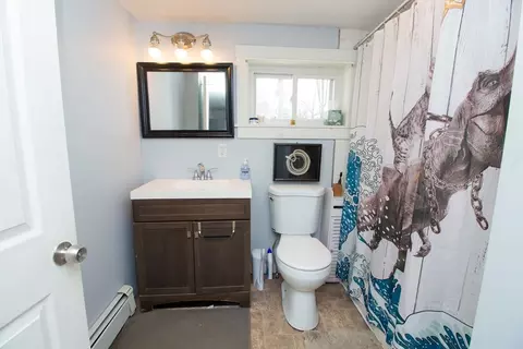 Bath - 183 Sutton St, Northbridge, MA 01534 photo 1 of 3