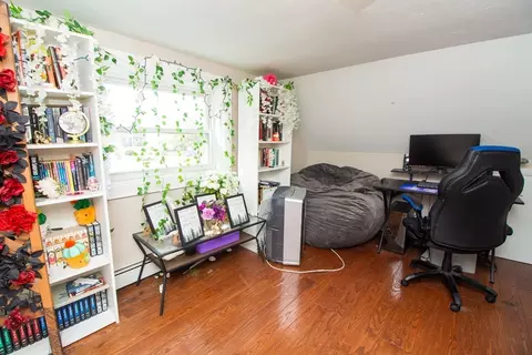 Bedroom - 183 Sutton St, Northbridge, MA 01534 photo 4 of 7