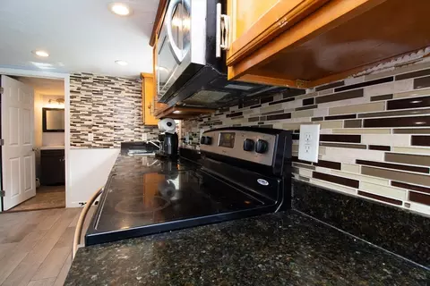 Kitchen - 183 Sutton St, Northbridge, MA 01534 photo 4 of 4