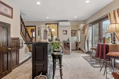 Living - 515 Lenox St, Athol, MA 01331 photo 8 of 8
