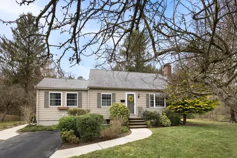 3 Dunster Rd, Bedford, MA 01730