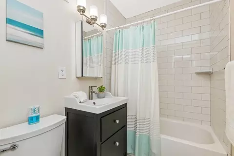 Bath - 28 Juniper St #79, Brookline, MA 02445 photo 1 of 1