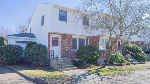 15 Eagan Pl #15, Peabody, MA 01960