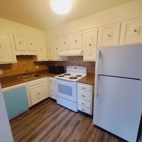 41 West St #A1, Randolph, MA 02368