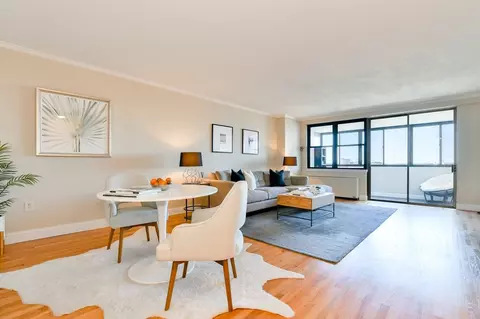 8 Whittier Pl #11B, Boston, MA 02114