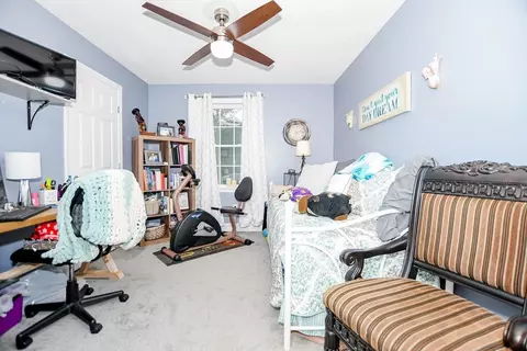Bedroom - 307 Charge Pond Rd, Wareham, MA 02571 photo 5 of 6